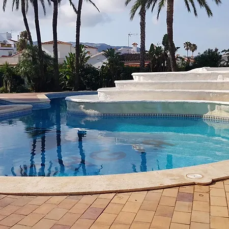 Apartamento En Urbanizacion El Retiro Iii *